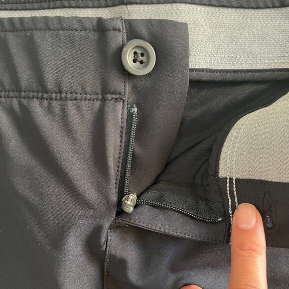 Under Armour Black Athletic Skort Golf Tennis Skirt Built-In Shorts Size 2 - Picture 5 of 13